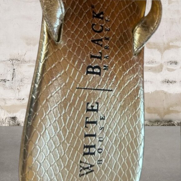 White House Black Market Women's Gold Sandals Size 9 - Picture 5 of 7